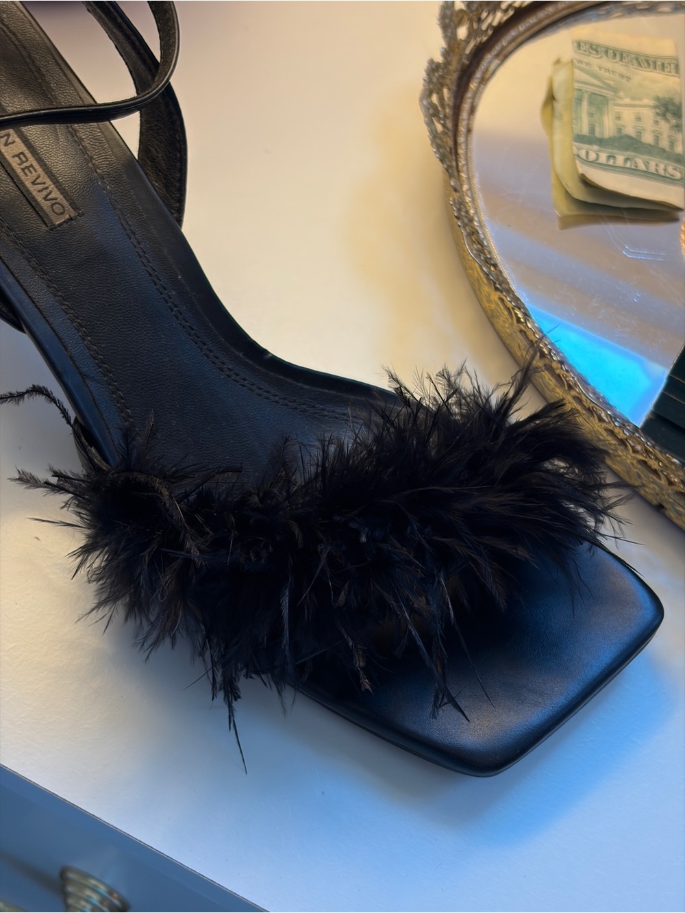 Urban Revivo Black Feather Strap Sandal Heels - Picture 5 of 8